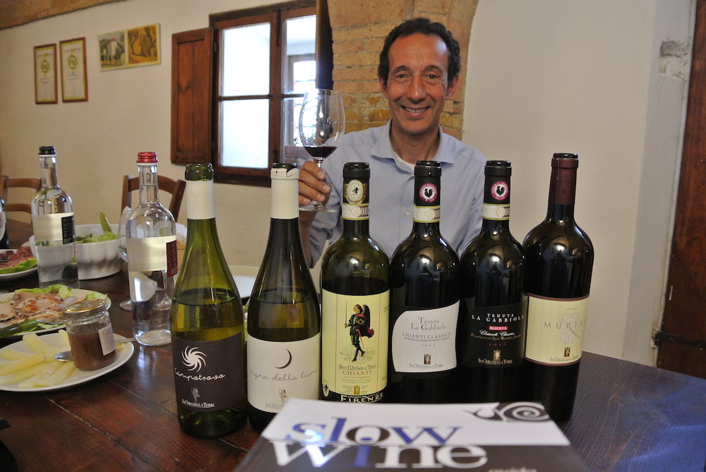 Leonardo Francalanci e i vini in degustazione