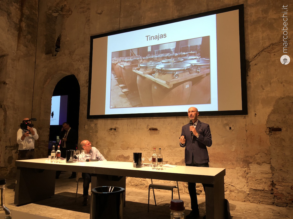 Francesco Bartoletti parla dei vini in terracotta