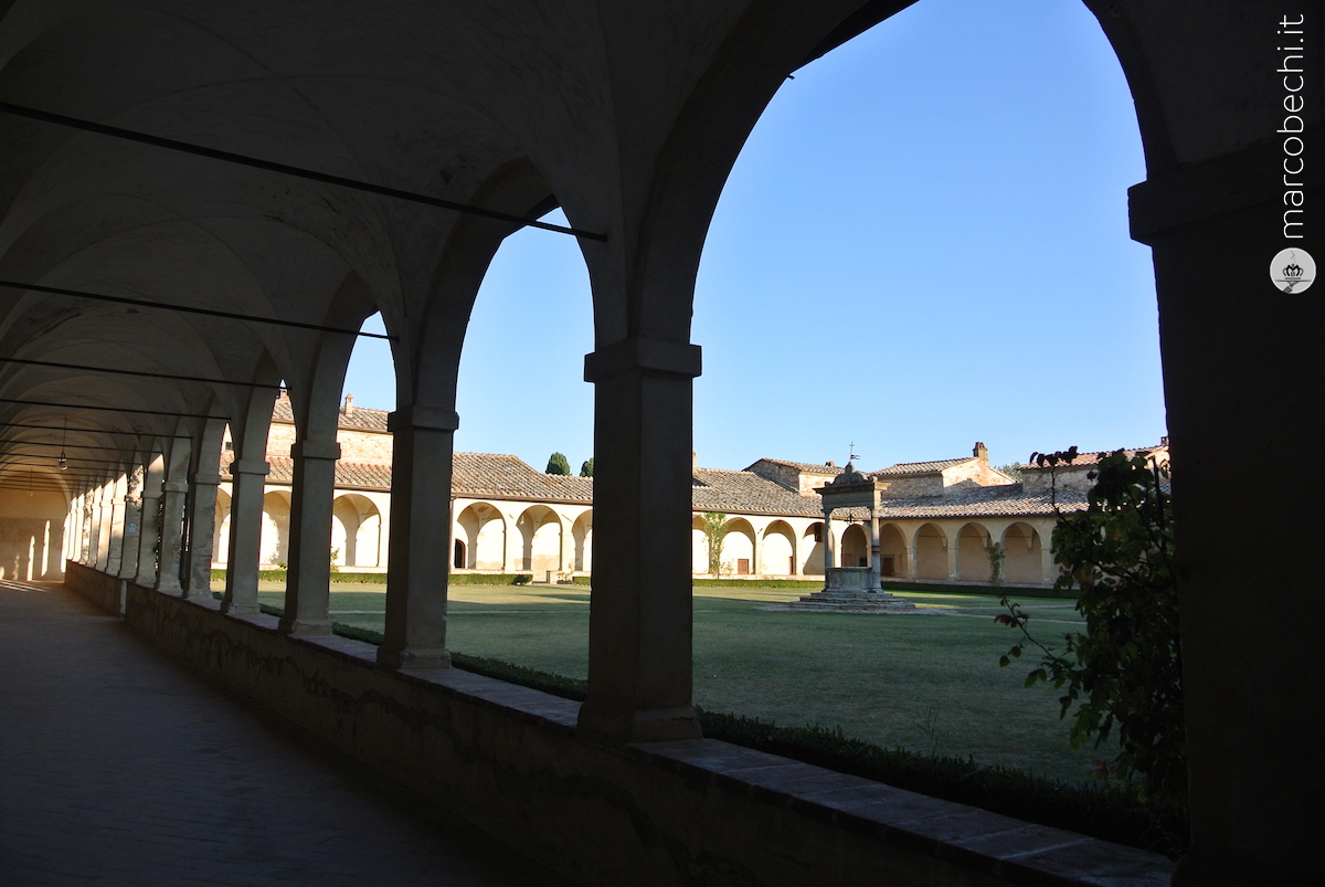 Uno dei tre chiostri della Certosa di Pontignano