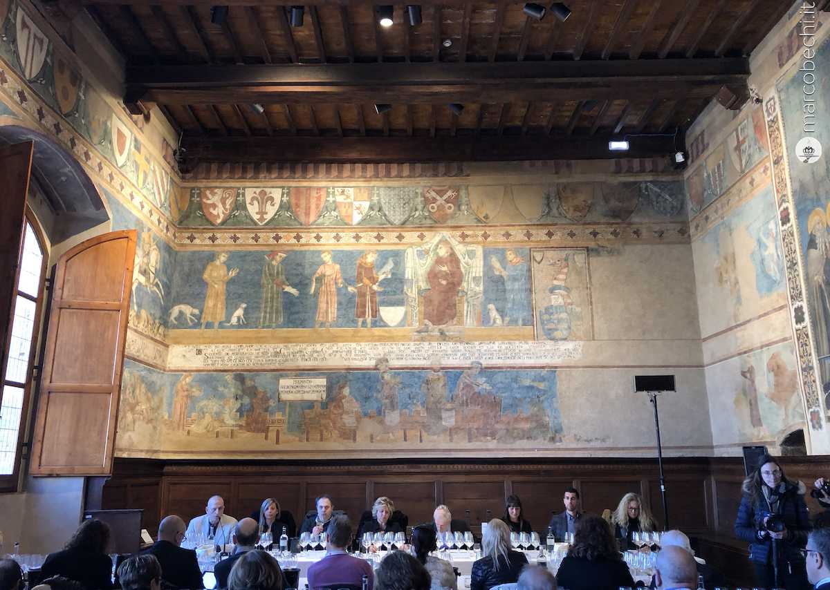La Sala Dante del Palazzo Comunale di San Gimignano