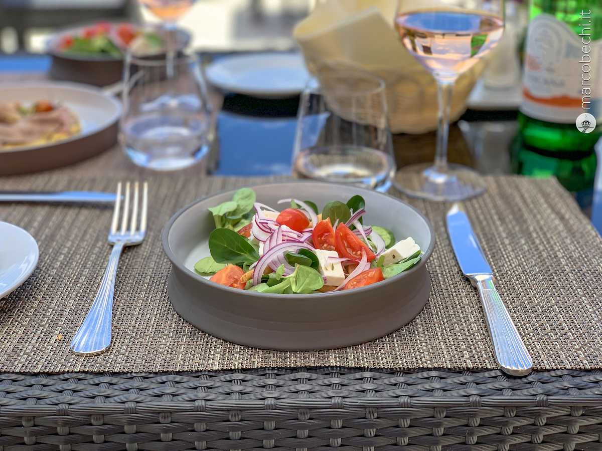 Insalatina greca nel light lunch del ristorante Torre d'Argento