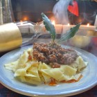 La pasta condita con il Ragu nel quale hanno cotto i piccioni