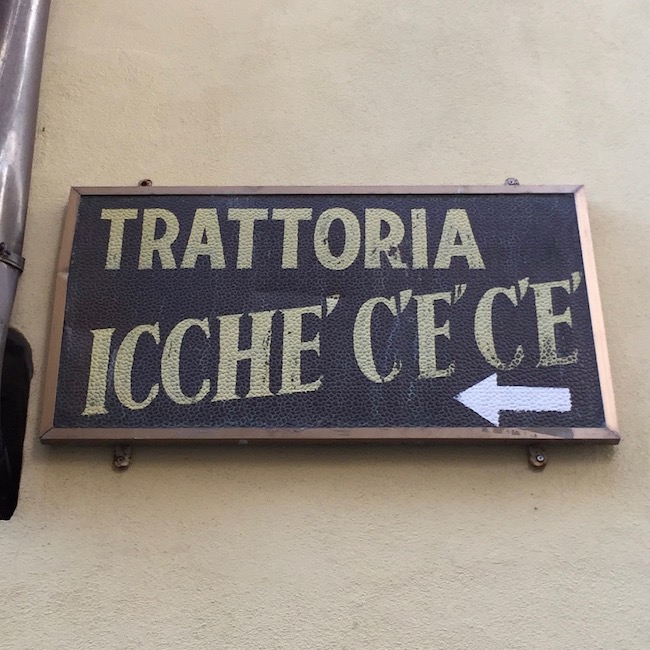 L'insegna di I'cche c'è c'è