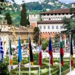 Villa Salviati con bandiere