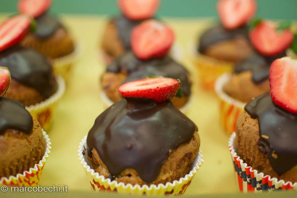 Muffin cioccolato e fragole