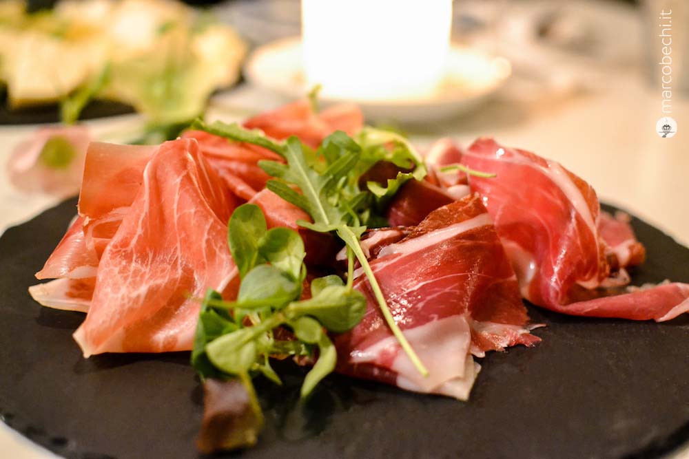 #nivoslider-lbofI-13578-caption-0 La pregiata selezione di salumi del Bistrot