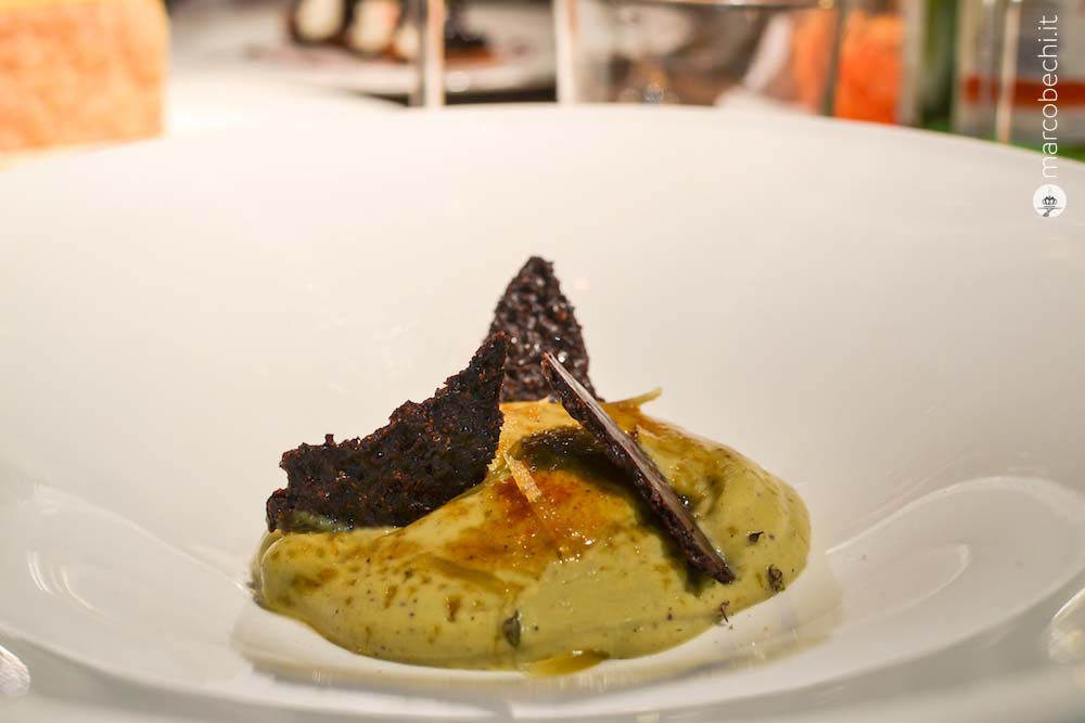 #nivoslider-lbofI-13578-caption-10 Crème brûlée al pistacchio con grué di cacao e scorzette di bergamotto semi-candite