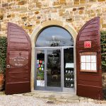 L'ingresso dell'Osteria di Badia a Passignano