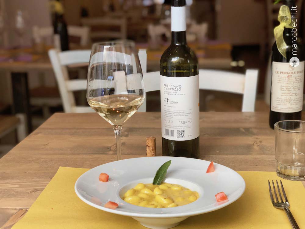Topini allo Shropshire con Trebbiano d'Abruzzo di Nic Tartaglia