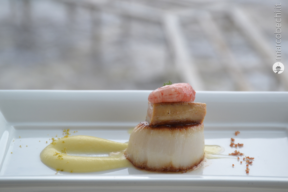 Capesante e scappa di foie gras con gambero rosso e sale halen Mon