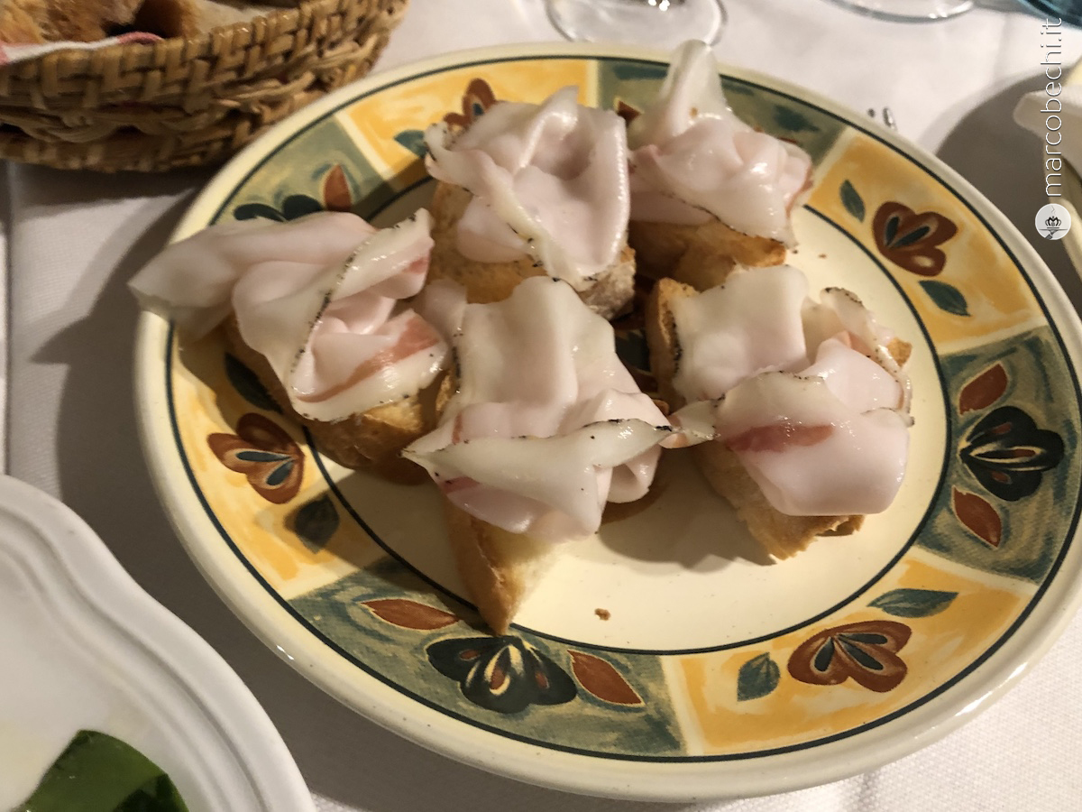 Crostini al lardo