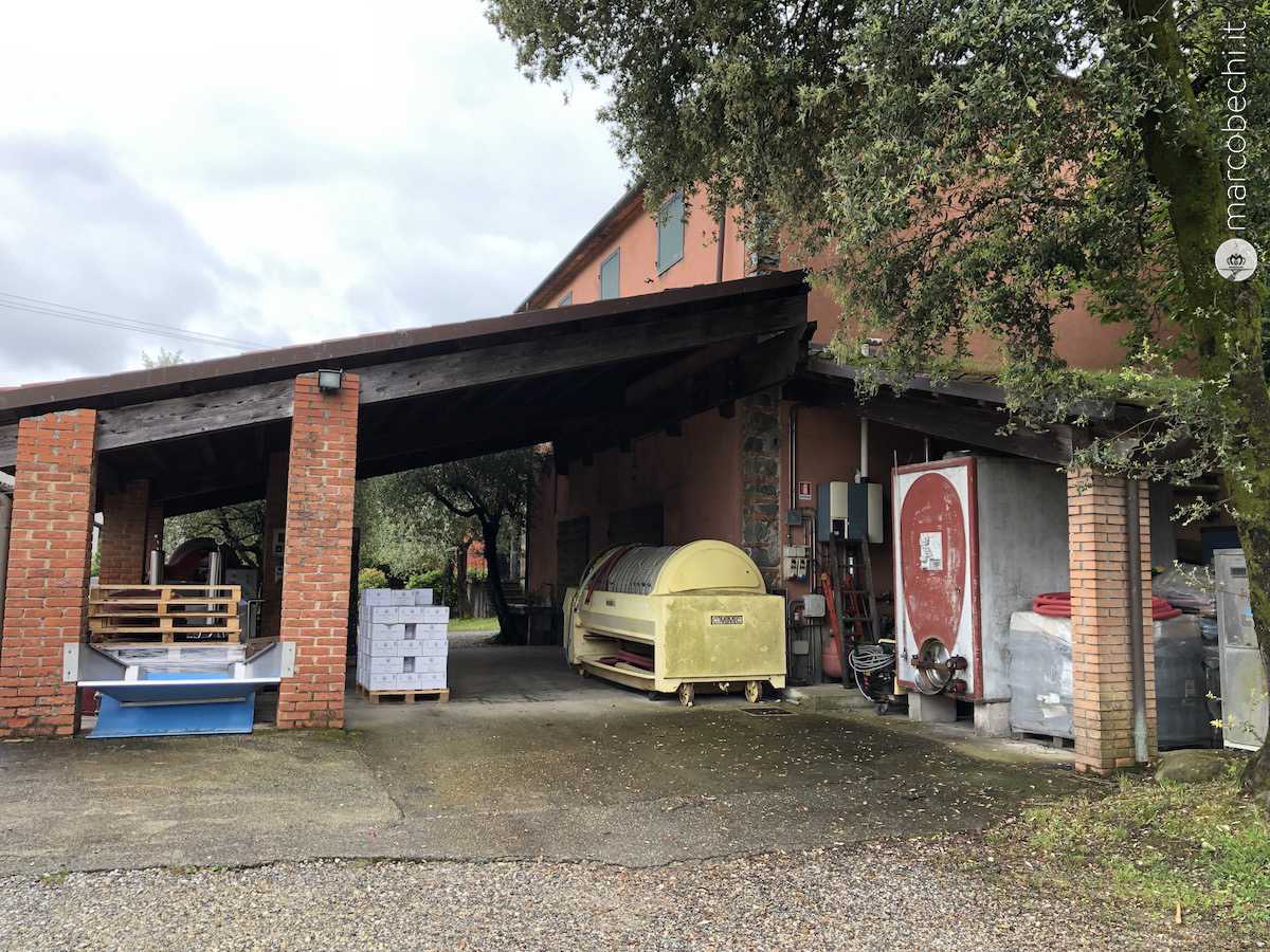 L'ingresso della cantina di Tenuta Lenzini