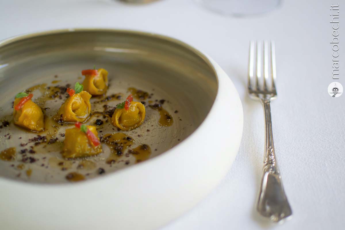 Agnolotti, coniglio, condimento alla "Cacciatora"