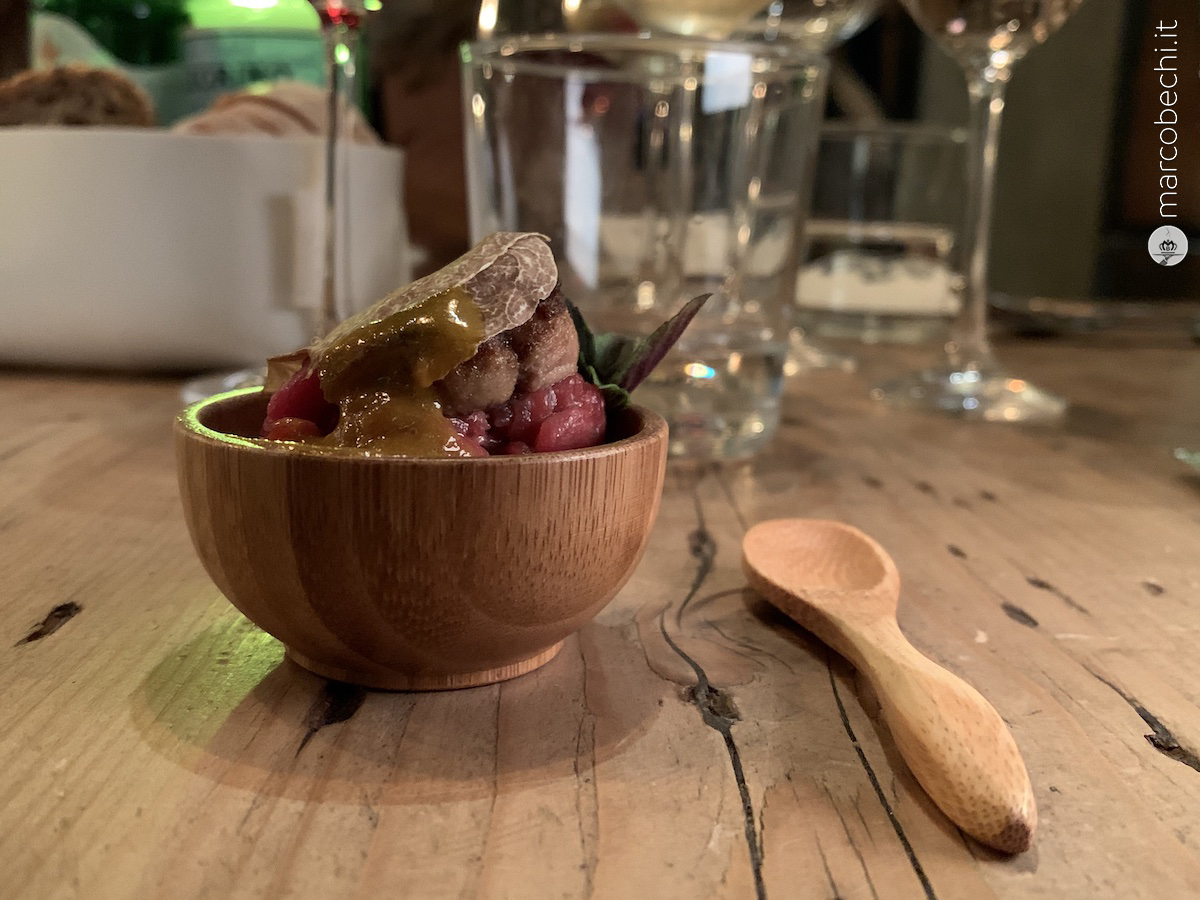Battuta, foies gras, tartufo bianco di Alba e salsa bernese di Giovanni Grasso
