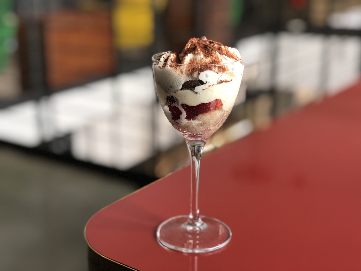“Tiramisù doppia panna e fragola”