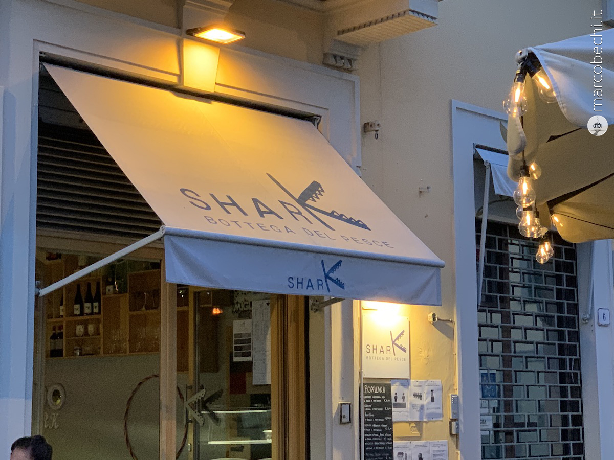 L'Ingresso di Shark Bottega del pesce