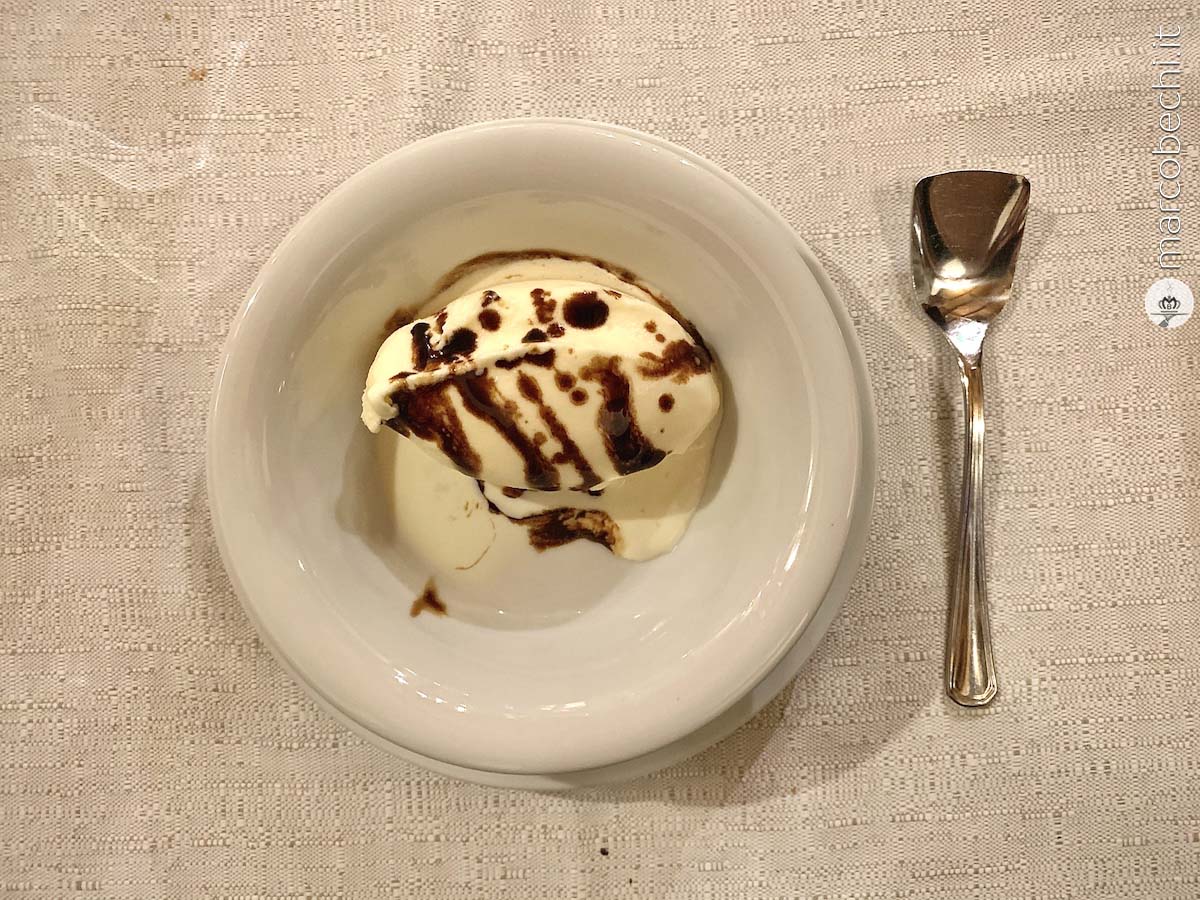 Gelato alla crema espresso con aceto balsamico tradizionale di Modena 12 anni