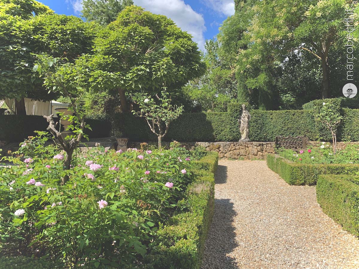 Il giardino delle rose di Borgo Santo Pietro - Luxury Resort a 5 stelle