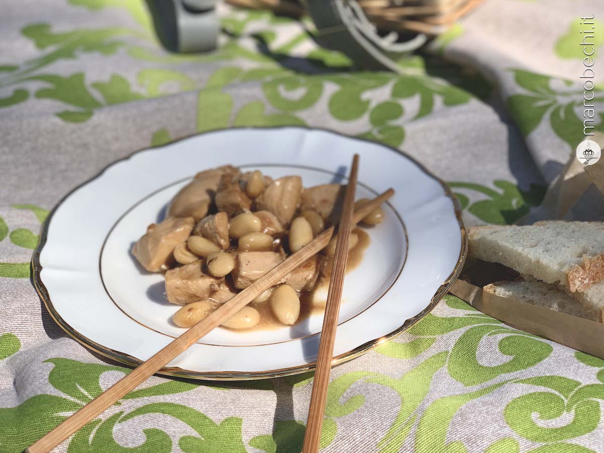 Il pollo alle mandorle - Un giorno a colazione nel Bund
