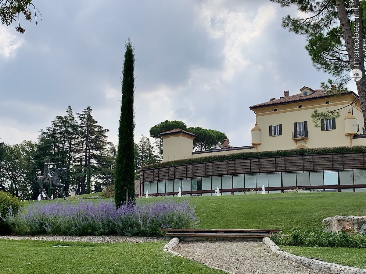 La villa del Palazzo di Varignana sede del Palazzo dei Congressi