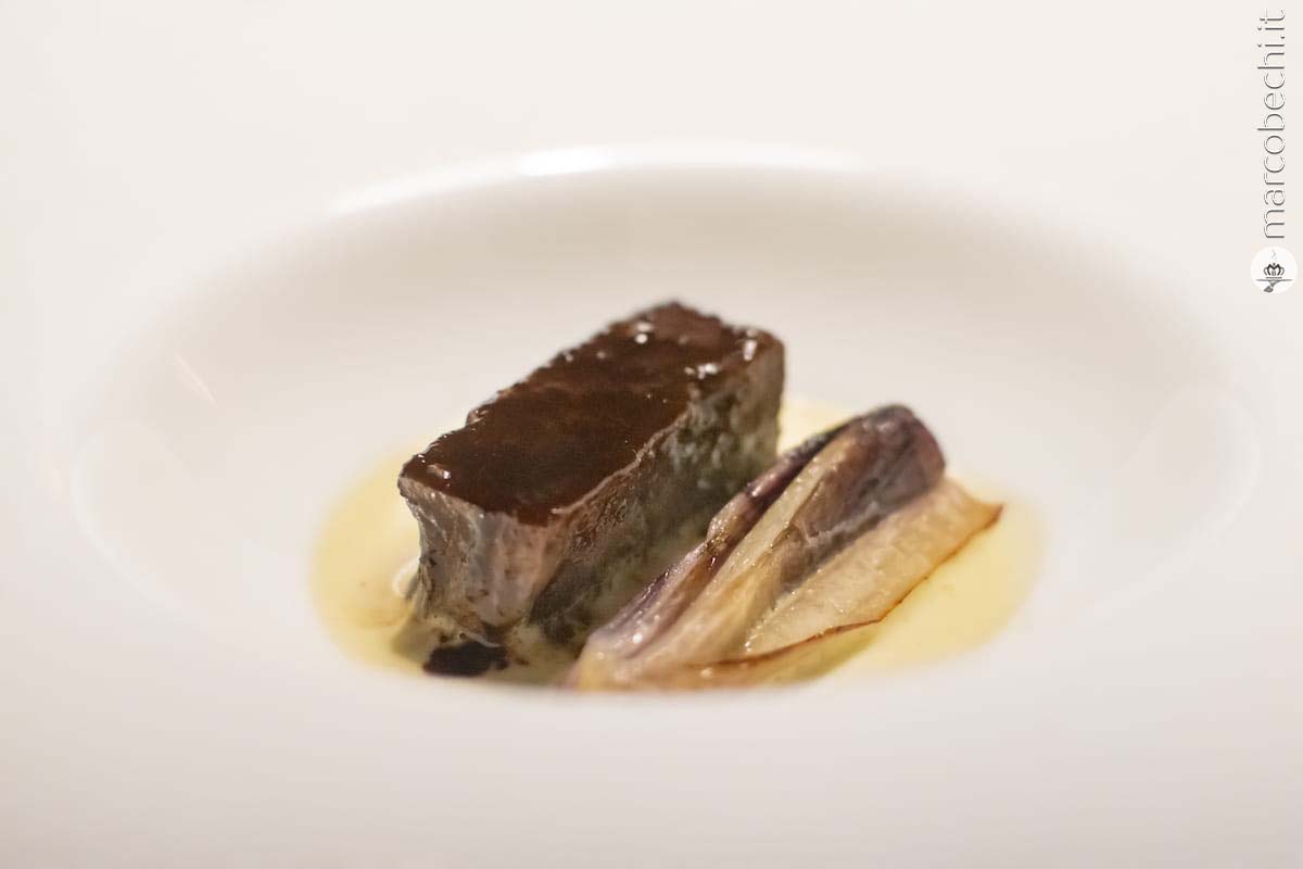 Guancia di vitello, radicchio trevigiano e latte di cocco