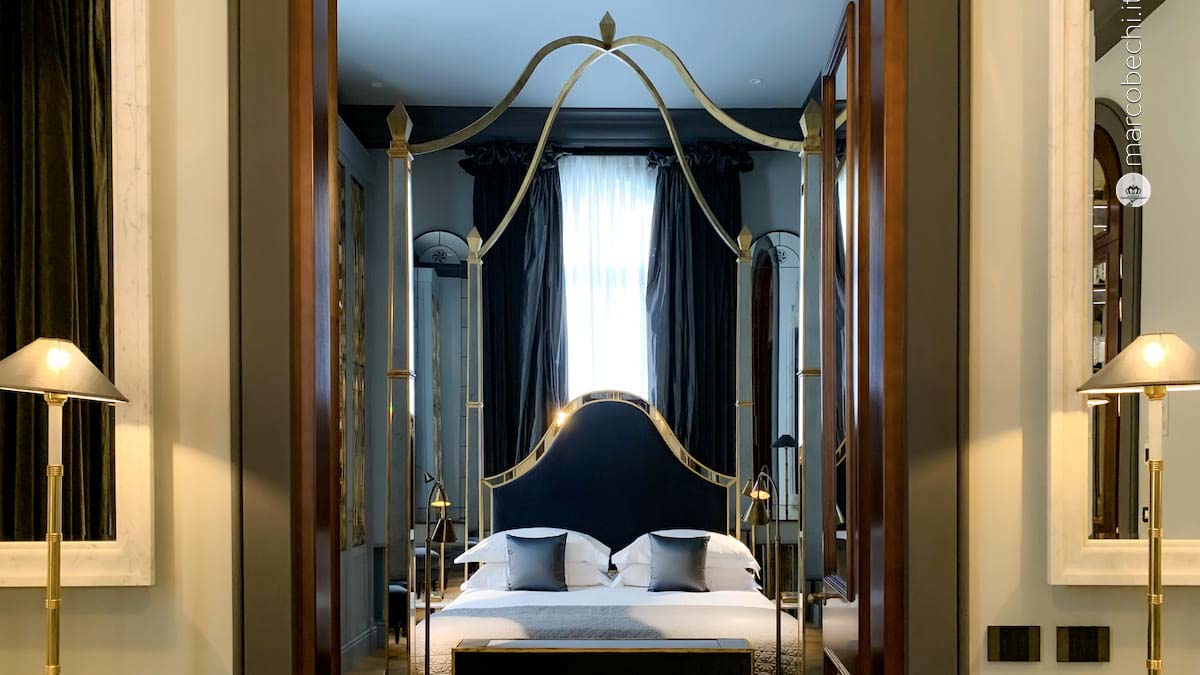 Una delle più belle suite del lato Bristol firmate dalla designer Anouska Hempel