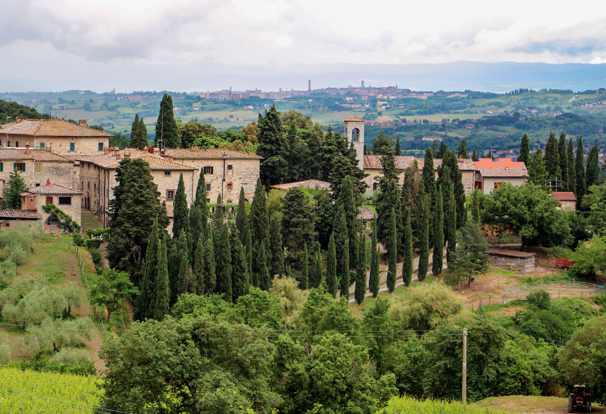 La veduta di Fonterutoli con Siena sullo sfondo