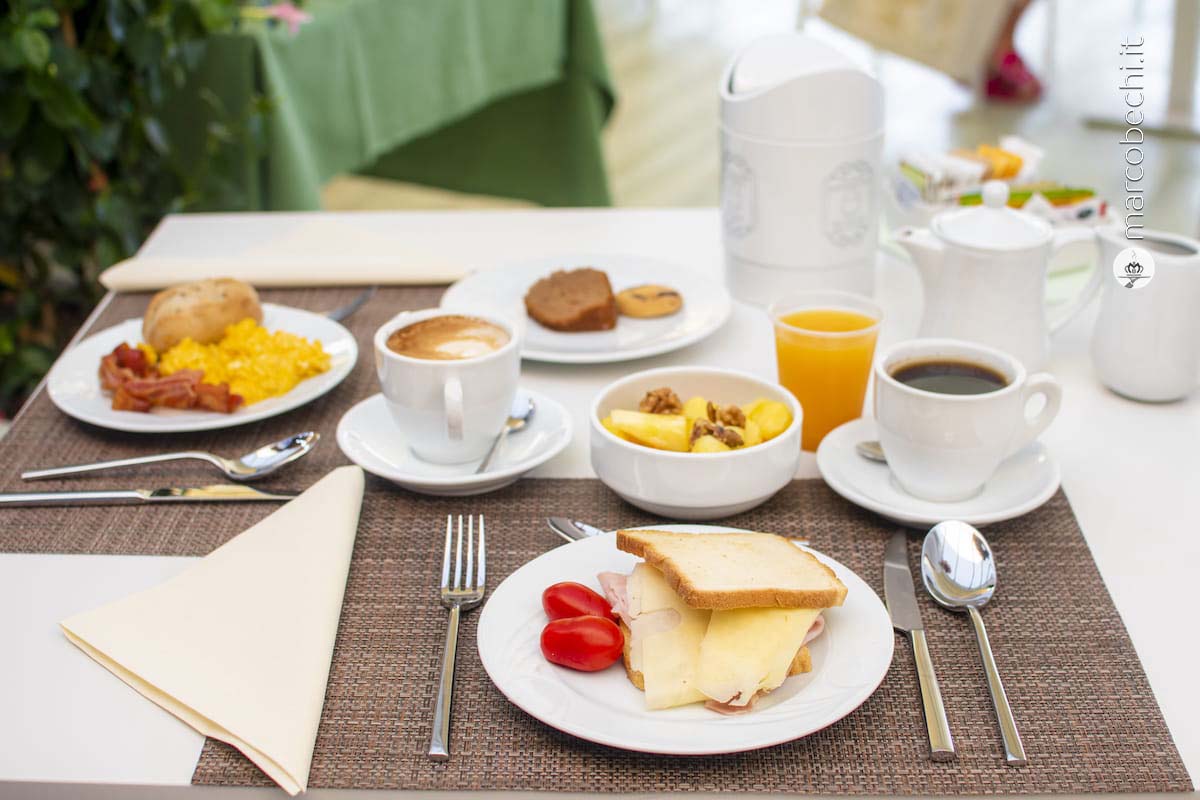 La colazione al Boutique Hotel Torre di Cala Piccola