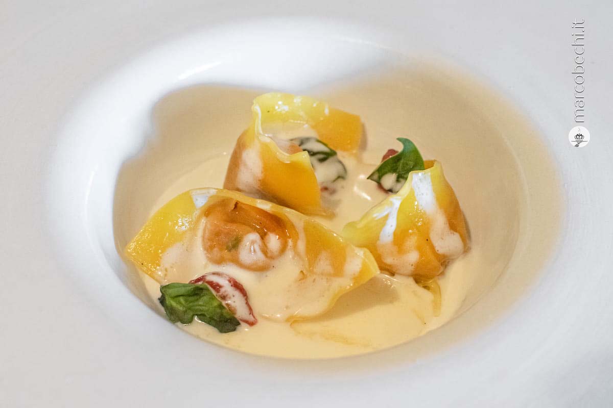 Belmond Castello di Casole è l'impronta toscana dello chef Daniele Sera dove esprime la sua cucina arricchendola con piatti gourmet.