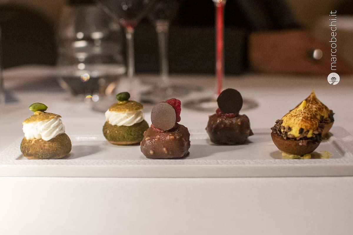 Les Petits Fours