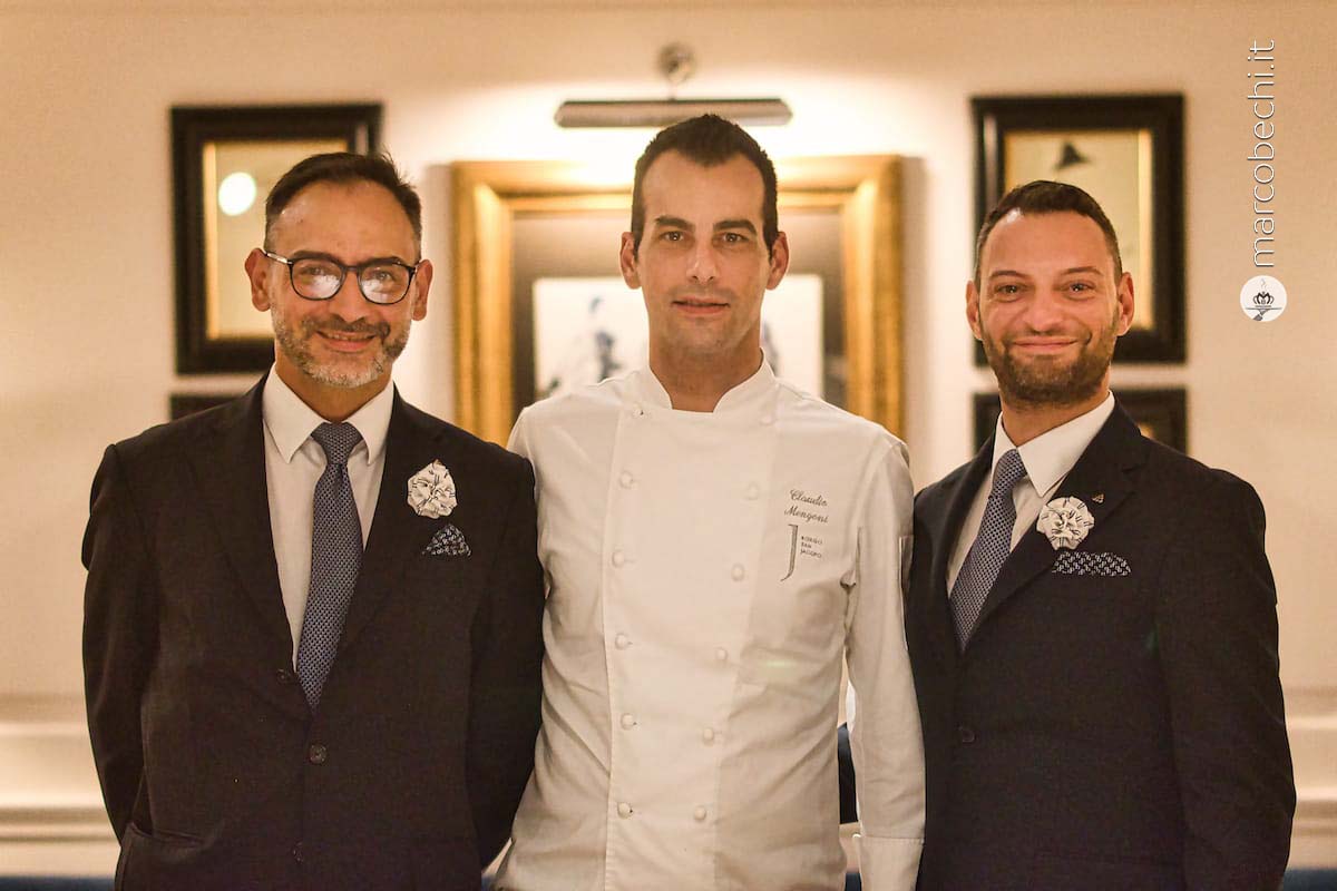 Il Sommelier Salvatore Biscotti, lo chef Claudio Mengoni e il Restaurant Manager Diego Cognetti 