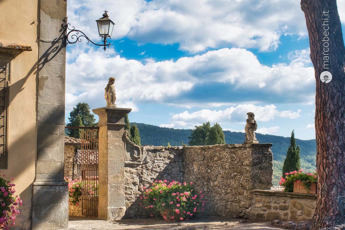 Un angolo del giardino del Castello di Albola