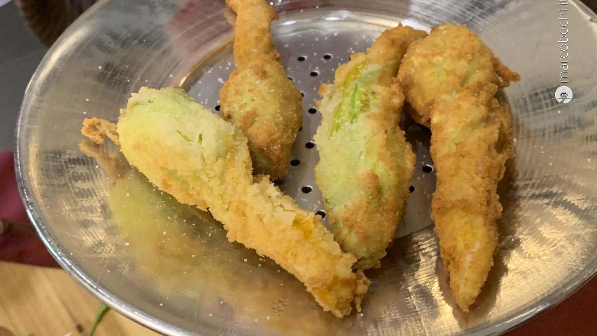 il fiore di zucchina “mbuttunato”
