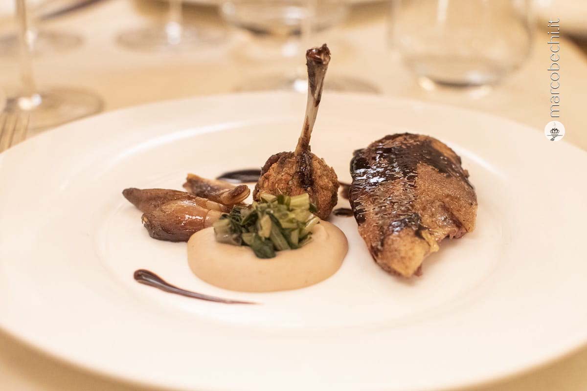 Piccione di Laura Peri, purè di castagne, cicoria e scalogni in agrodolce