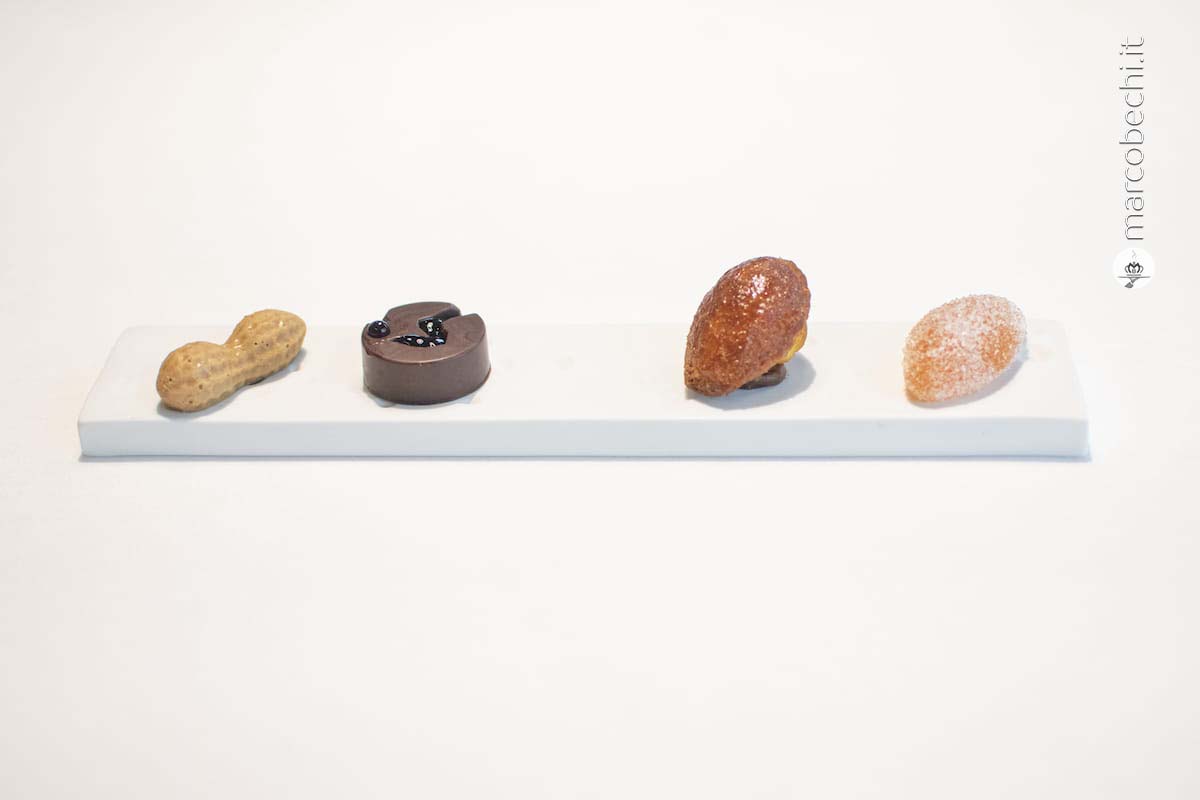 Les petit Four