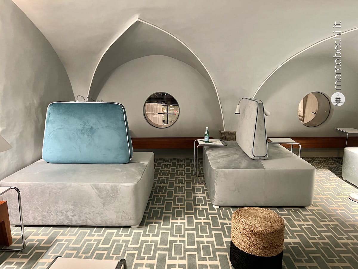 La sala superiore per momenti di relax e studio