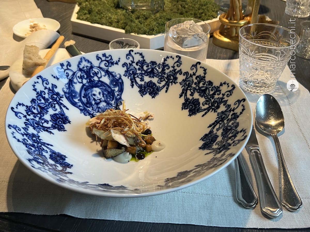 Funghi, aglio nero, pastinaca, menta, cioccolato
