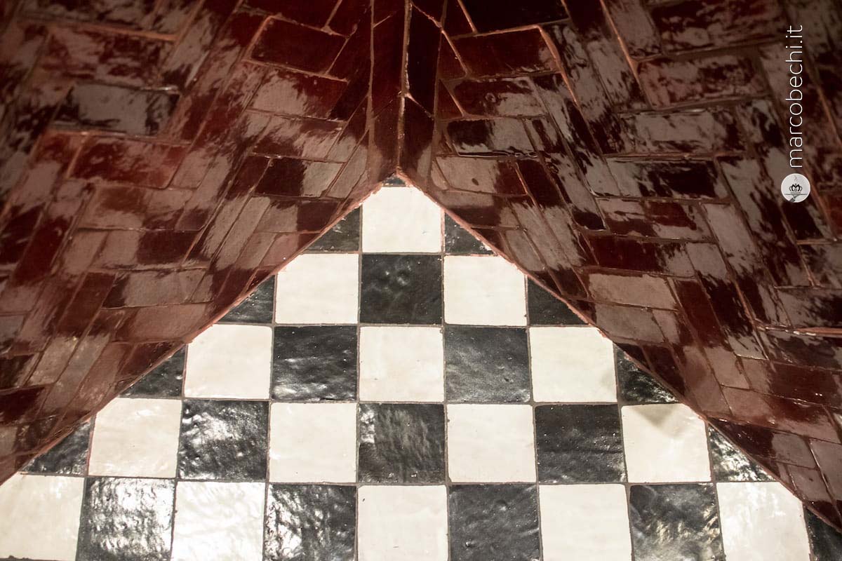 Le piastrelle marrocchine dei bagni di Vico Milano
