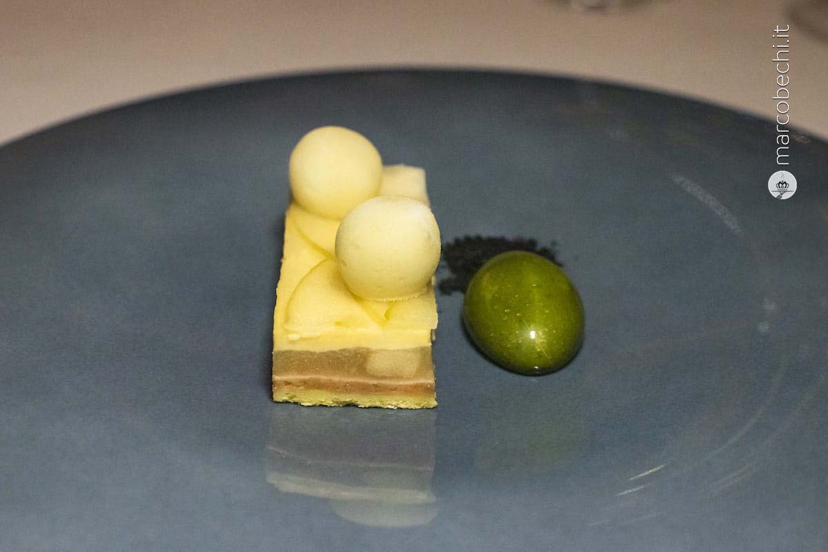 Mela verde, lime, olive e pesto