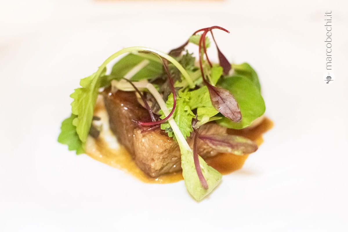 Agnello glassato, topinambur, emulsione di scalogno e castagne della Garfagnana