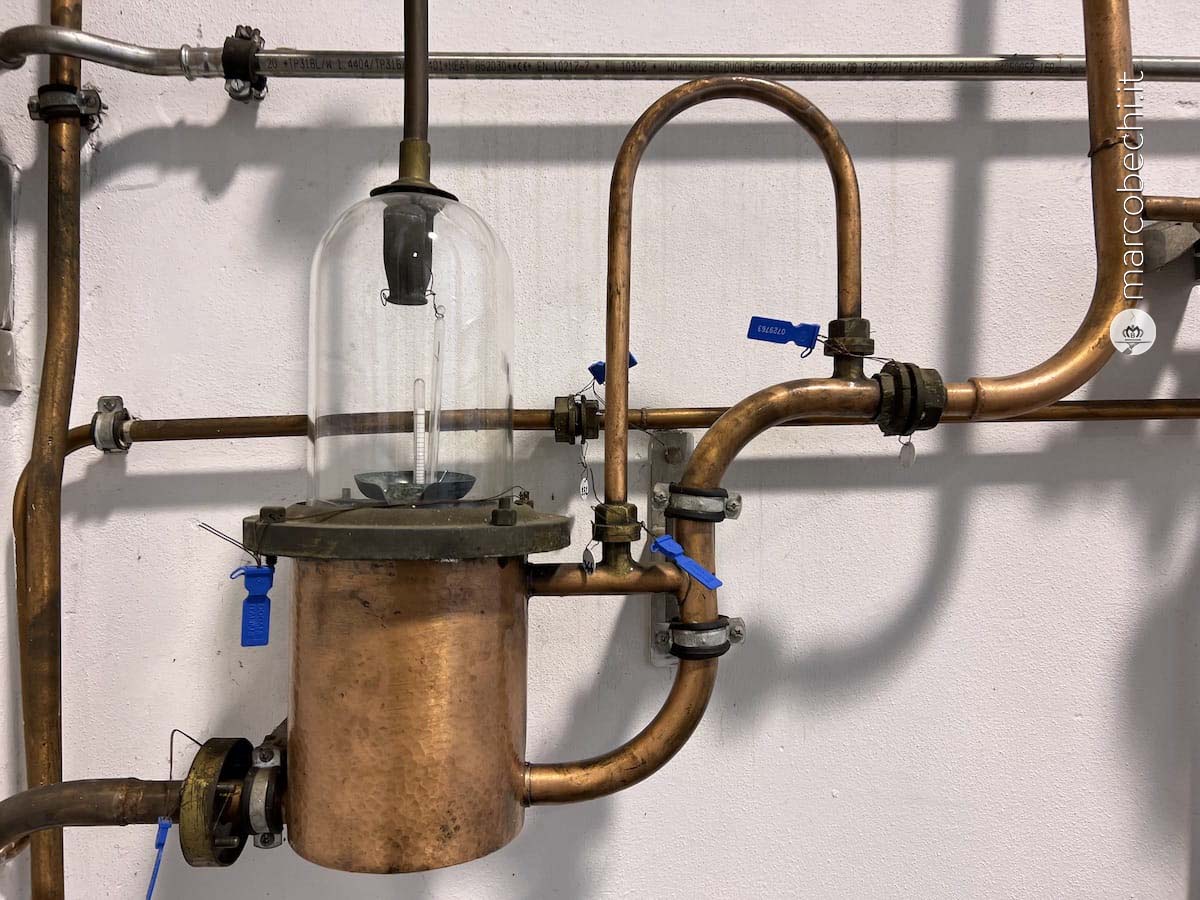 Dettagli di un distillatore