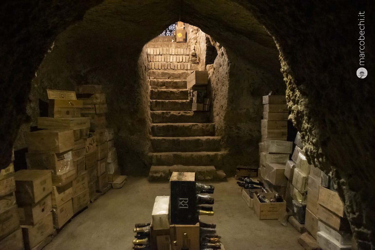 Un dettaglio della cantina di Linfa