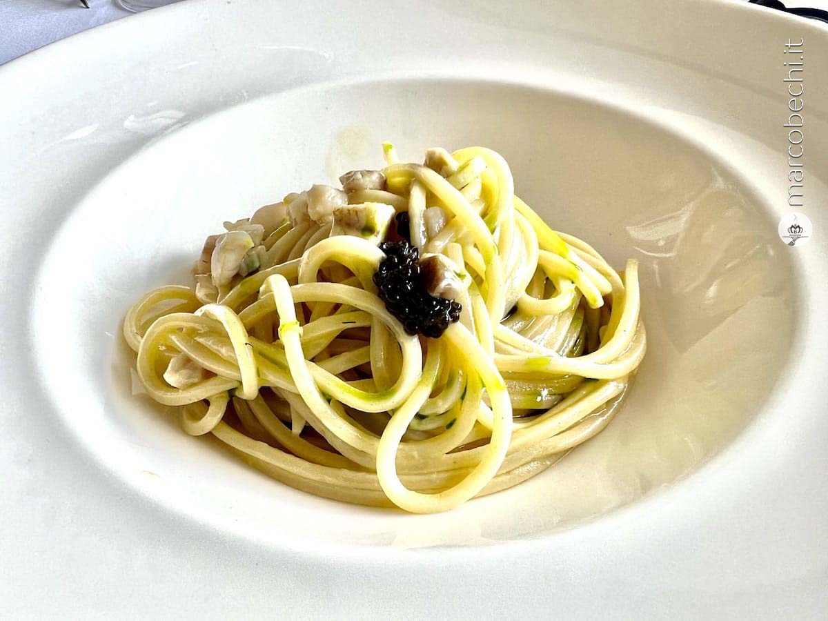 Spaghetti al Muggine mantecati al burro di Normandia e fumetto al lemongrass