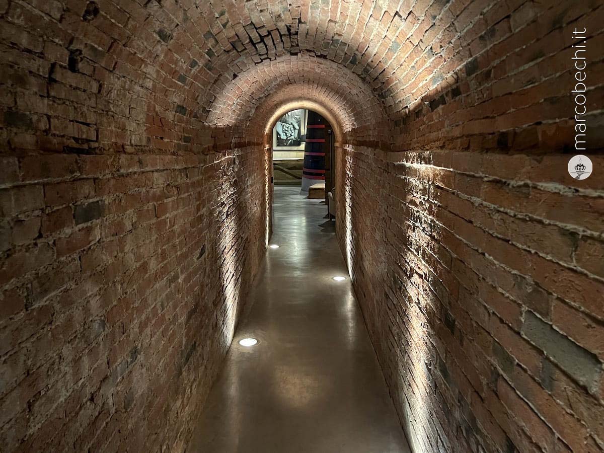 I corridoi che collegano le varie zone della cantina