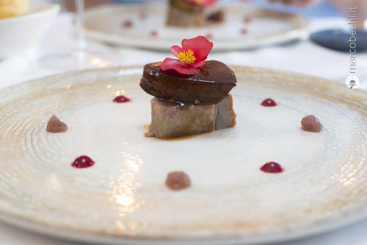 Tataki di tonno con scaloppa di foie gras al moscato di Trani