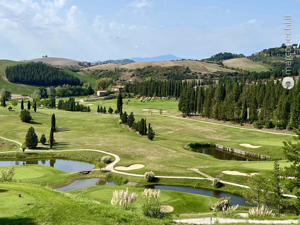 Castelfalfi il Toscana Resort con Hotel, Ville, Golf e otto Ristoranti