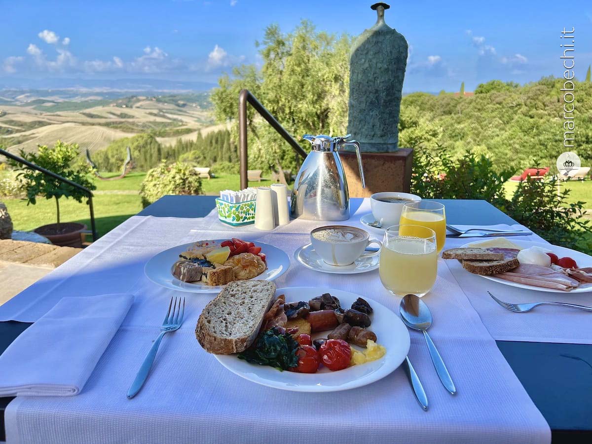 Castelfalfi il Toscana Resort con Hotel, Ville, Golf e otto Ristoranti