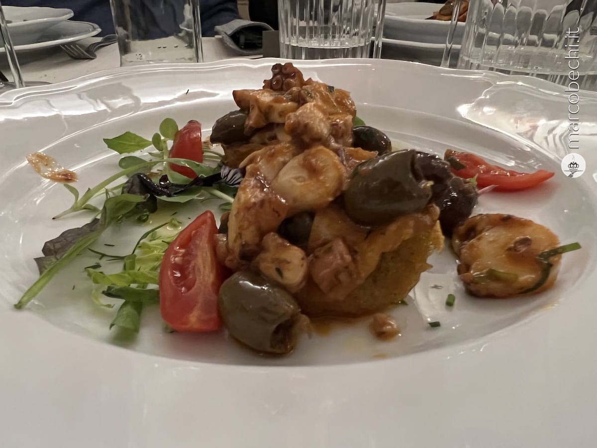 Crostino fritto di polenta Formenton, polpo e capperi