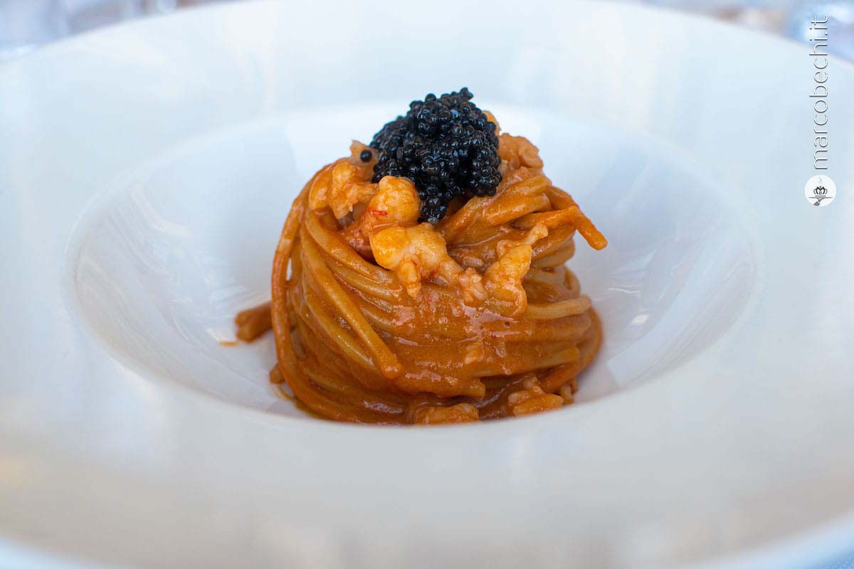 Spaghetti quadrati Mancini ai crostacei di Sicilia, burro salato e caviale
