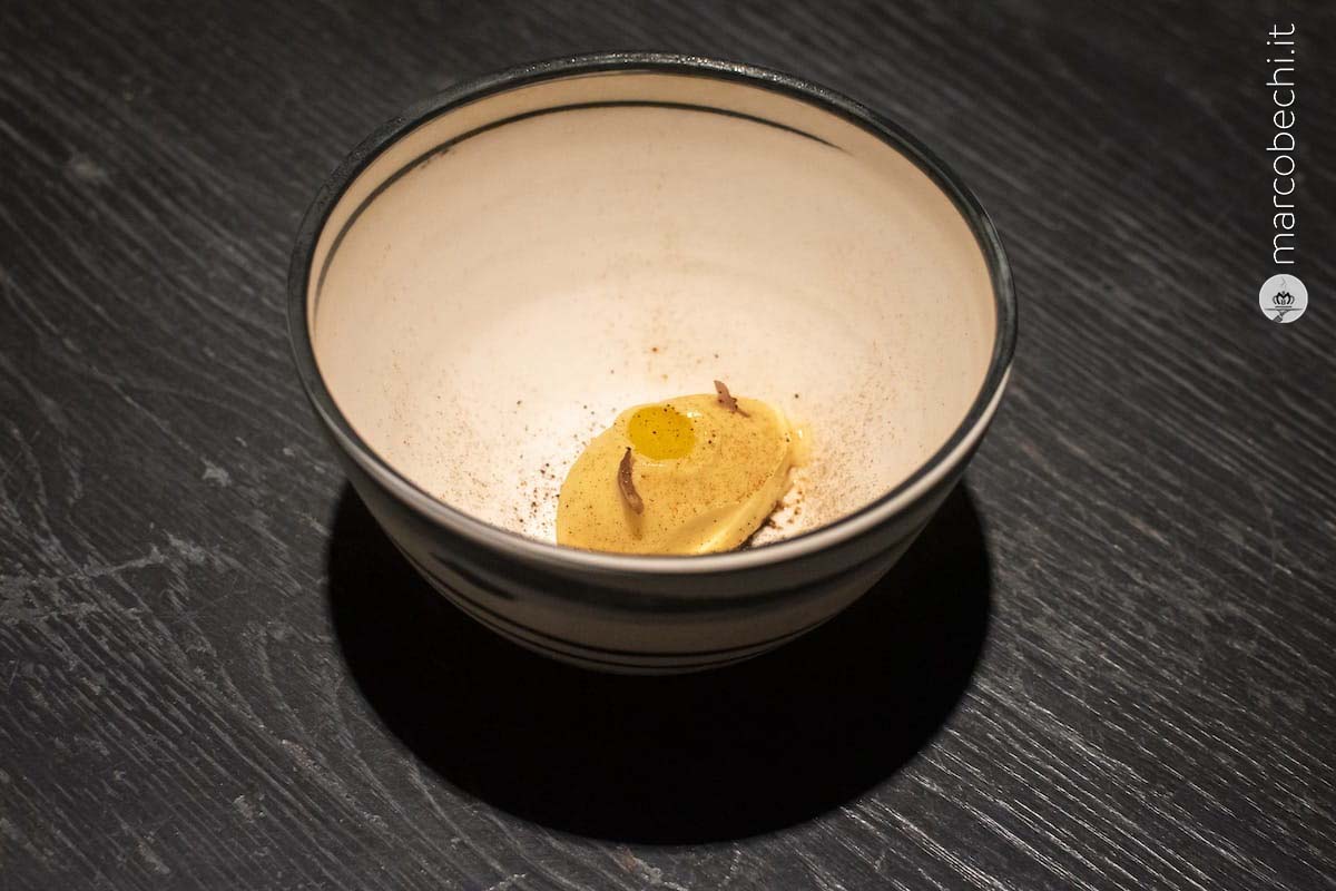 Intermezzo con gelato olio di oliva e scalogno